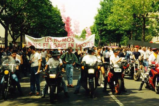 A Paris, une Marche avec fiertés mais sans festivités.